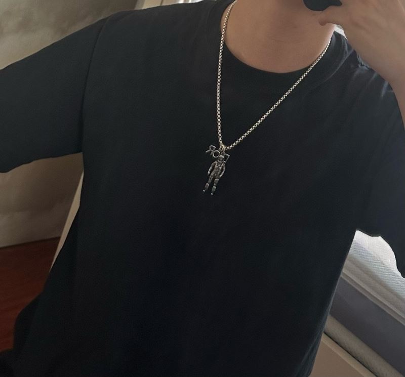 chr1st1an D10r necklaces